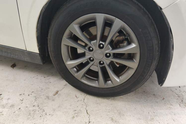 Used WM Motor E.5 2021 400 Ji Ke Xing Right Front Wheel Hub