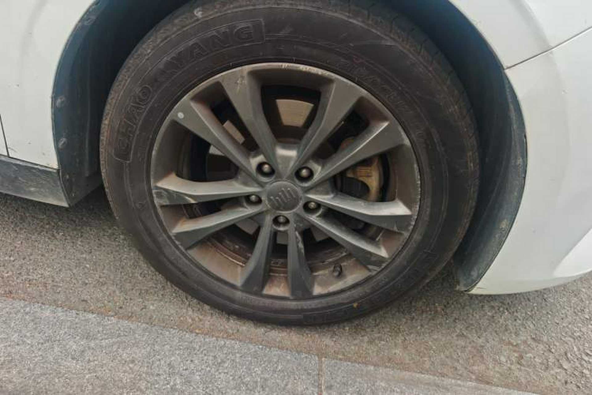 Used WM Motor E.5 2021 500 Ji Ke Xing Right Front Wheel Hub