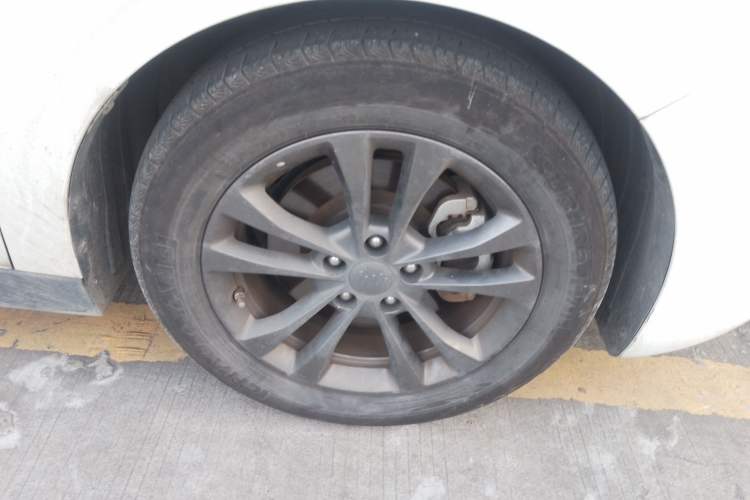 Used WM Motor E.5 2021 500 Ji Ke Xing Right Front Wheel Hub