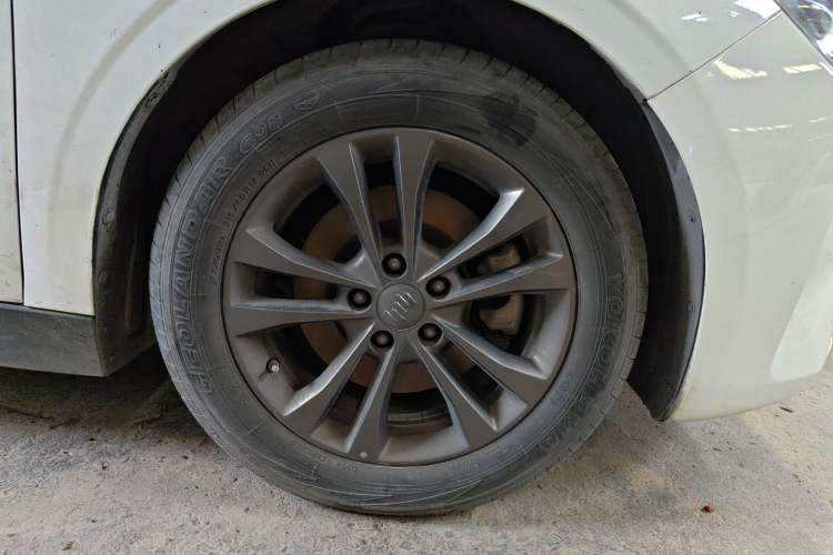 Used WM Motor E.5 2021 500 Ji Ke Xing Right Front Wheel Hub