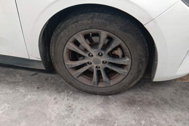 Used WM Motor E.5 2021 Revised Version 400 Ji Ke Xing Right Front Wheel Hub