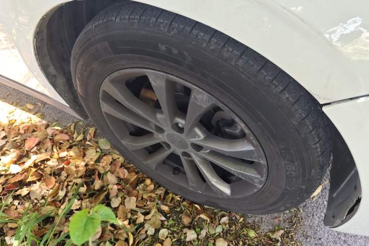 Used WM Motor E.5 2021 500 Ji Ke Xing Right Front Wheel Hub