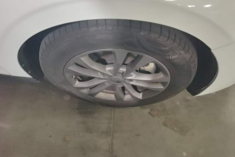 Used WM Motor E.5 2021 500 Ji Ke Xing Right Front Wheel Hub