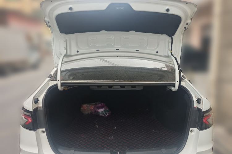 Used WM Motor E.5 2021 500 Ji Ke Xing Trunk