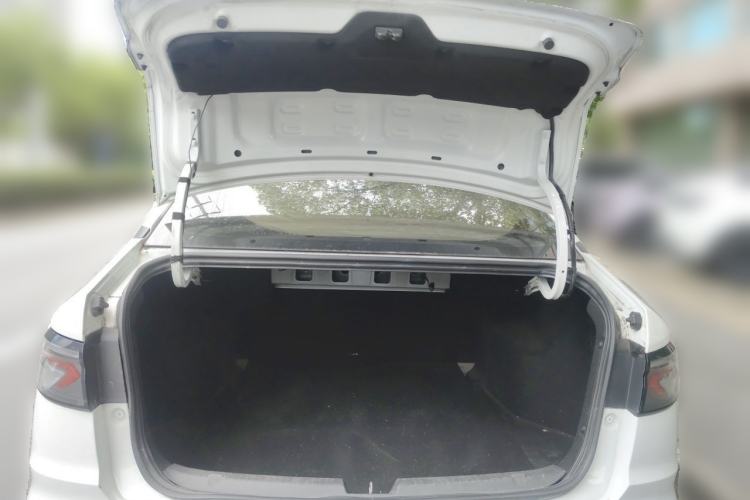 Used WM Motor E.5 2021 500 Ji Ke Xing Trunk