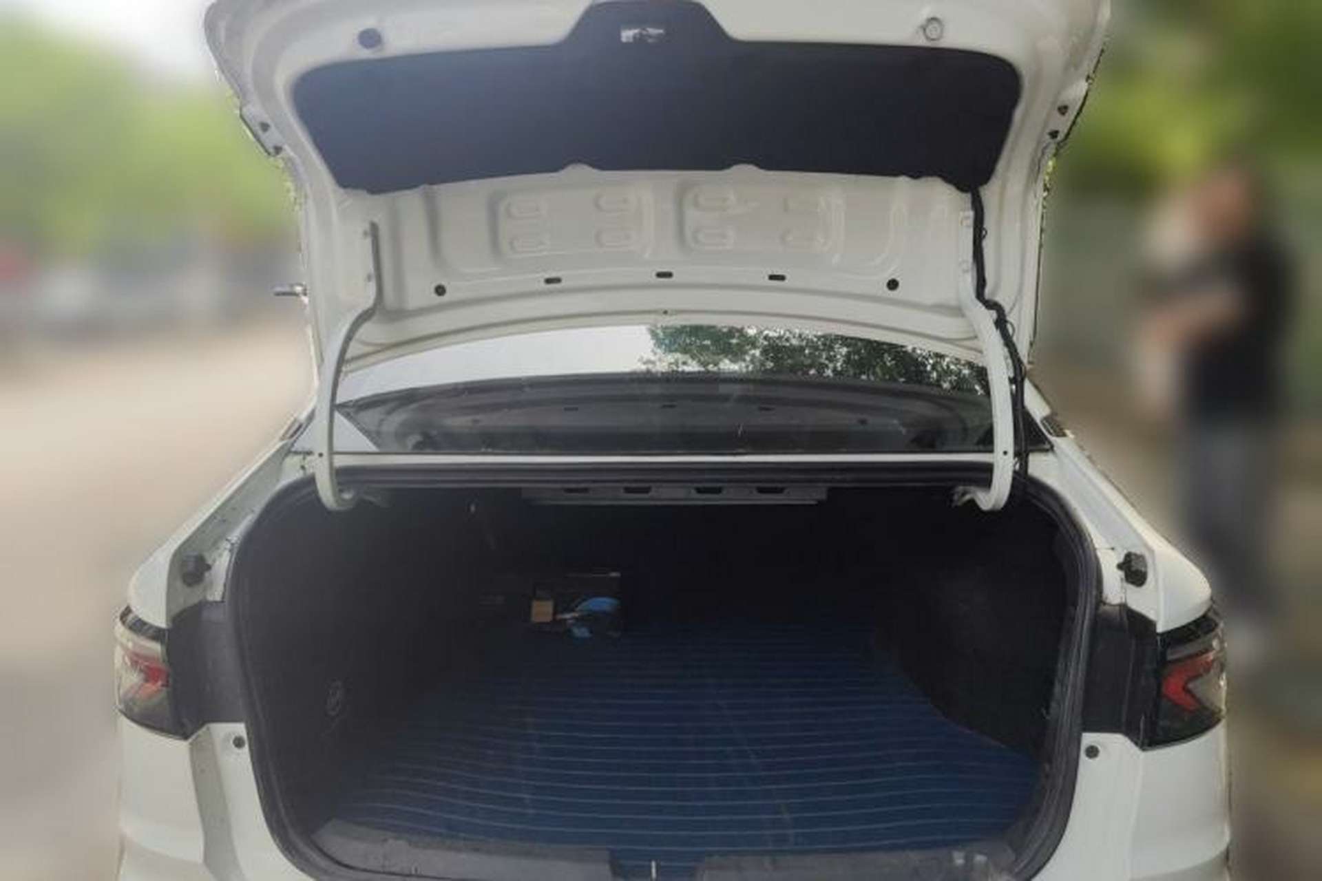 Used WM Motor E.5 2021 500 Ji Ke Xing Trunk