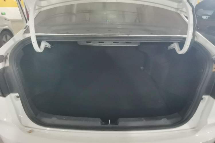 Used WM Motor E.5 2021 500 Ji Ke Xing Trunk