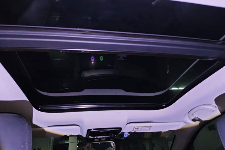 Used WM Motor EX5 2018 EX5 400 Extra Innovation Edition Headliner
