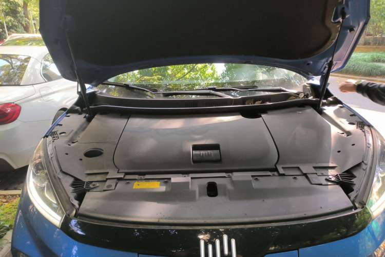 Used WM Motor EX5 2018 EX5 400 Extra Innovation Edition Engine Bay