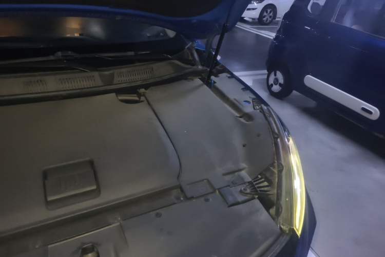 Used WM Motor EX5 2018 EX5 400 Lite Exploration Edition Engine Bay Left