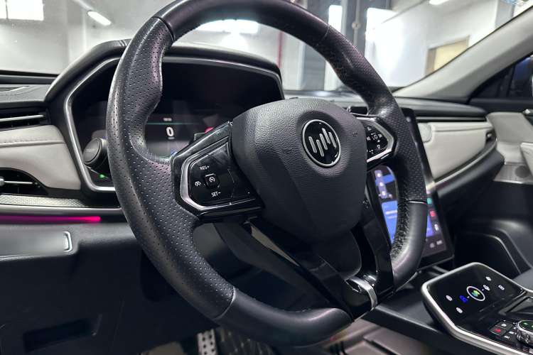 Used WM Motor EX5 2018 EX5 400 Extra Innovation Edition Interior 10