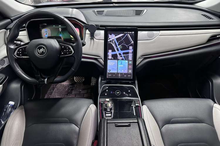 Used WM Motor EX5 2018 EX5 400 Extra Innovation Edition Interior 2