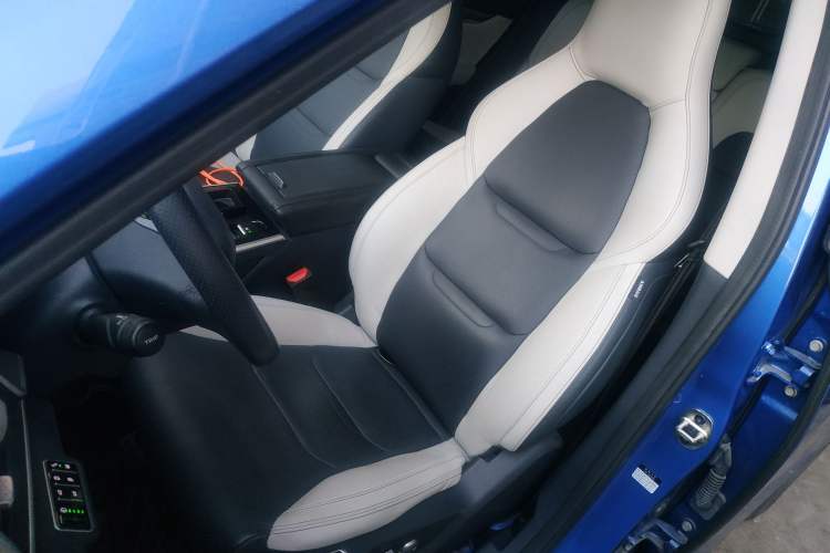 Used WM Motor EX5 2018 EX5 400 Extra Innovation Edition Interior 2