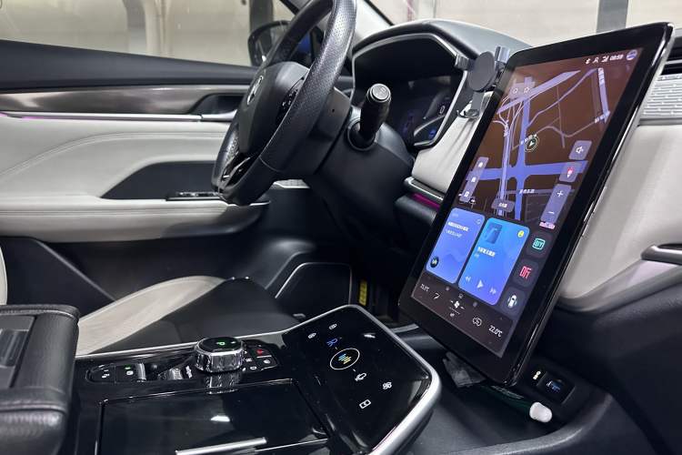 Used WM Motor EX5 2018 EX5 400 Extra Innovation Edition Interior 3