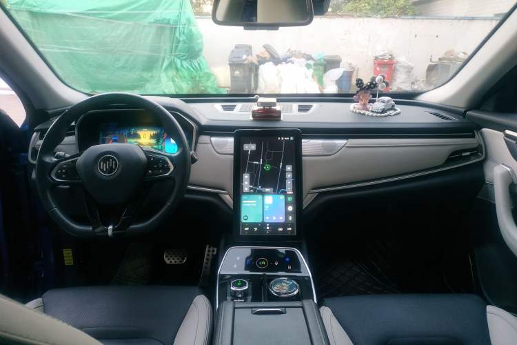 Used WM Motor EX5 2018 EX5 400 Extra Innovation Edition Interior 6