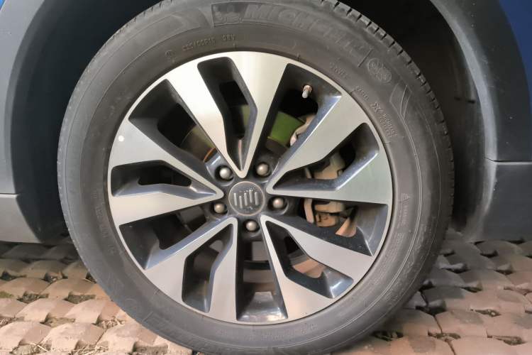 Used WM Motor EX5 2018 EX5 400 Extra Innovation Edition Right Front Wheel Hub