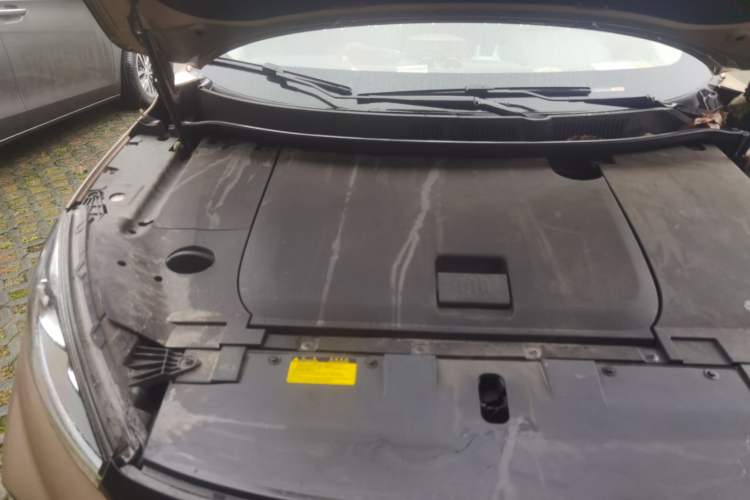 Used WM Motor EX5 2018 EX5 400 Lite Exploration Edition Engine Bay Right