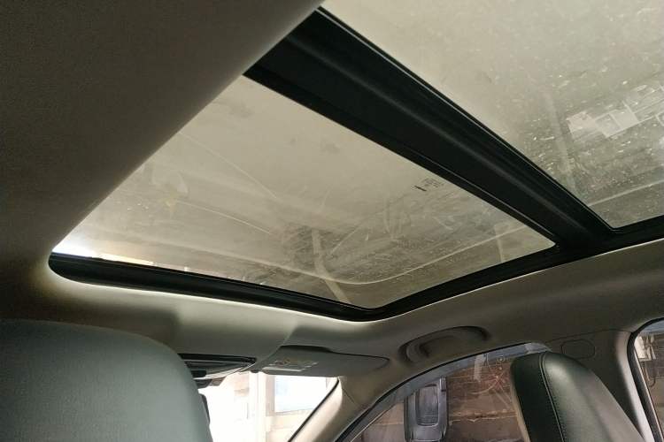 Used WM Motor EX5 2018 EX5 400 Extra Innovation Edition Headliner