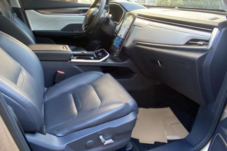 Used WM Motor EX5 2018 EX5 400 Extra Innovation Edition Interior 10