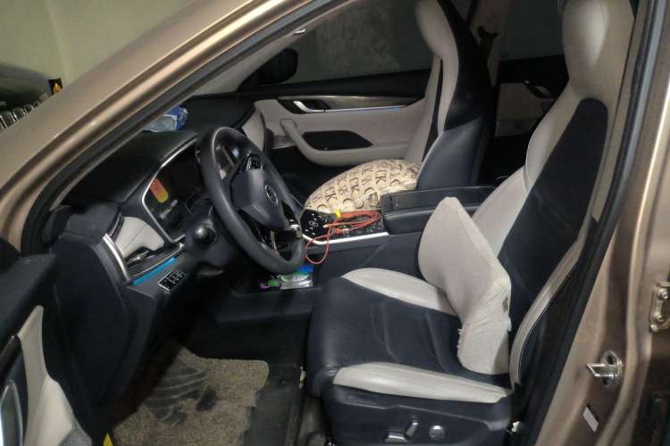 Used WM Motor EX5 2018 EX5 400 Extra Innovation Edition Left Front Seat