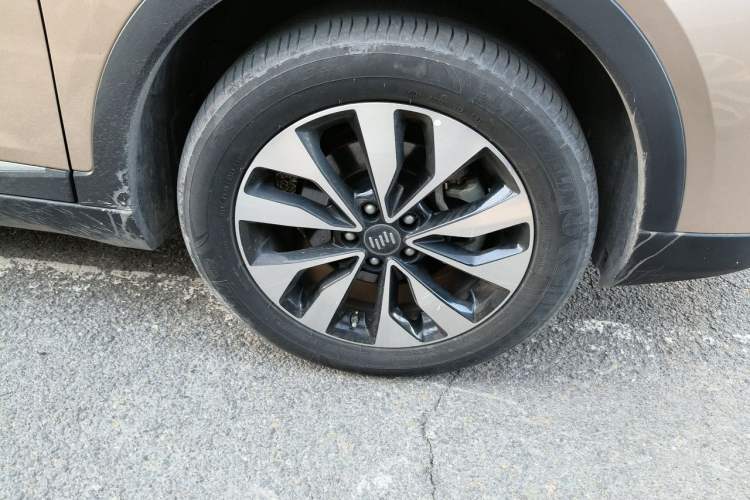 Used WM Motor EX5 2018 EX5 400 Lite Exploration Edition Right Front Wheel Hub