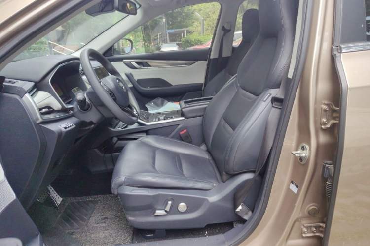 Used WM Motor EX5 2018 EX5 400 Extra Innovation Edition Left Front Seat