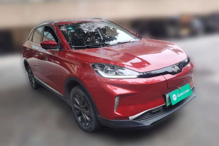 Used WM Motor EX5 2018 EX5 400 Extra Innovation Edition Front Right 45 Deg