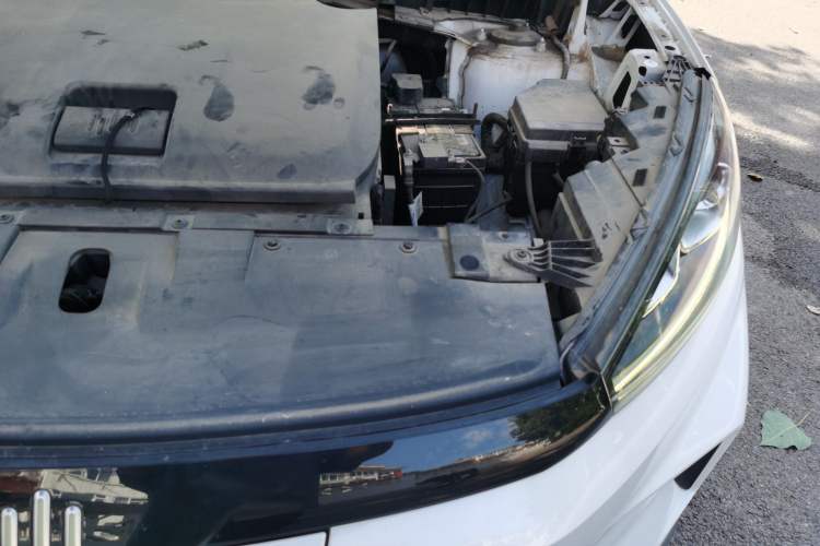 Used WM Motor EX5 2018 EX5 400 Lite Exploration Edition Engine Bay Left