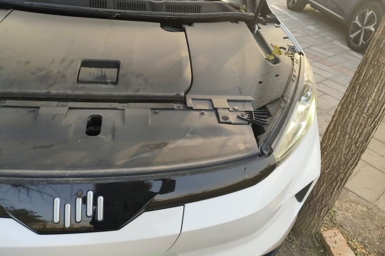 Used WM Motor EX5 2018 EX5 400 Lite Exploration Edition Engine Bay Left