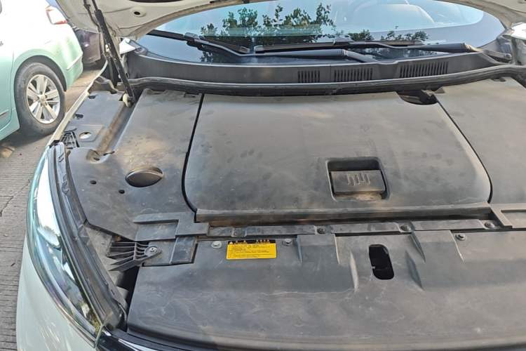 Used WM Motor EX5 2018 EX5 400 Lite Exploration Edition Engine Bay Right