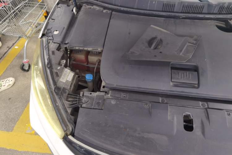 Used WM Motor EX5 2018 EX5 400 Lite Exploration Edition Engine Bay Right