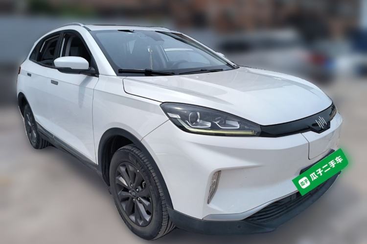 Used WM Motor EX5 2018 EX5 400 Lite Exploration Edition Front Right 45 Deg