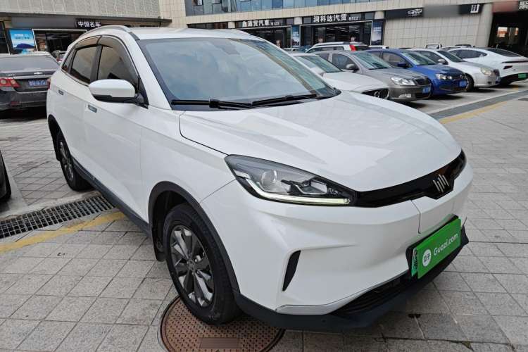 Used WM Motor EX5 2018 EX5 400 Lite Exploration Edition Front Right 45 Deg