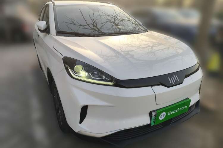 Used WM Motor EX5 2018 EX5 400 Lite Exploration Edition Front Right 45 Deg