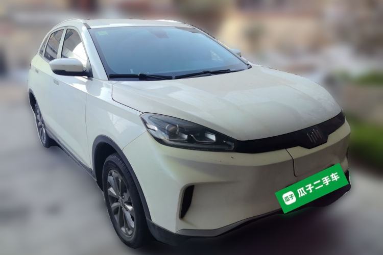Used WM Motor EX5 2018 EX5 400 Lite Exploration Edition Front Right 45 Deg