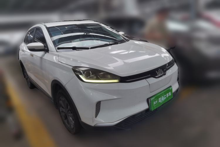 Used WM Motor EX5 2018 EX5 400 Lite Exploration Edition Front Right 45 Deg