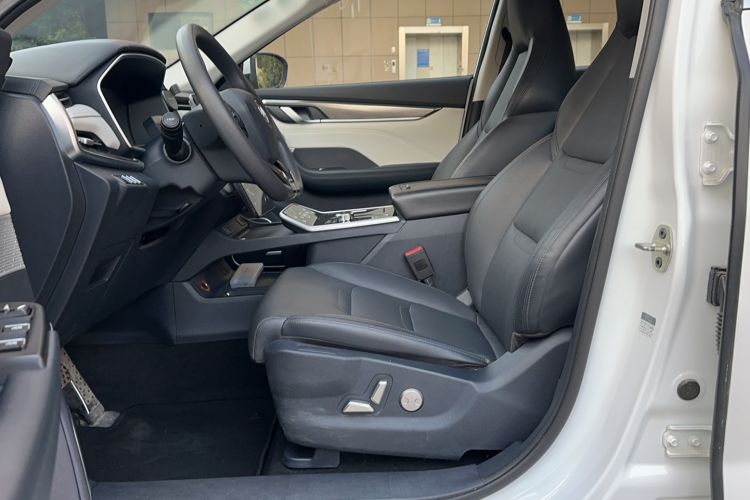 Used WM Motor EX5 2018 EX5 400 Lite Exploration Edition Left Front Seat