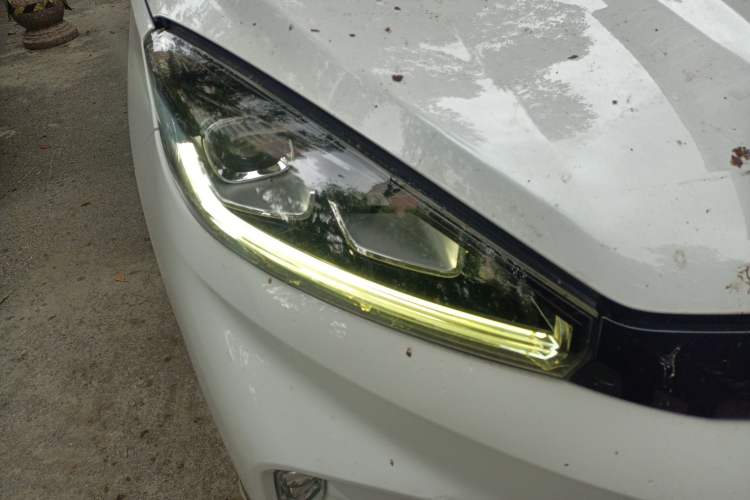 Used WM Motor EX5 2018 EX5 400 Extra Innovation Edition Right Front Headlight