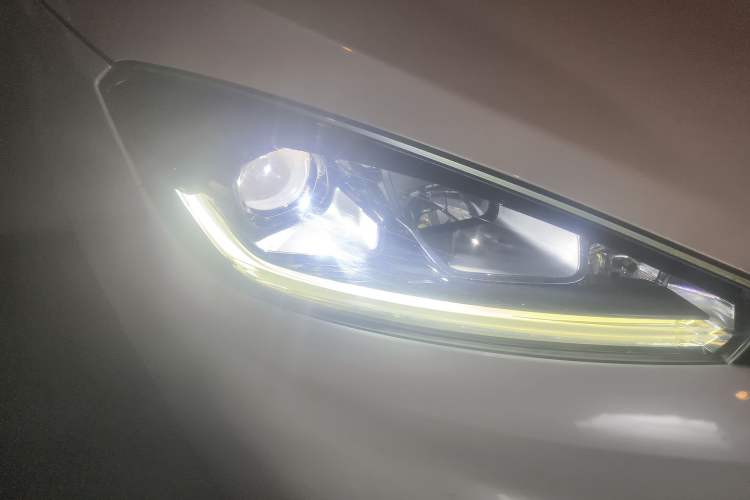 Used WM Motor EX5 2018 EX5 400 Lite Exploration Edition Right Front Headlight