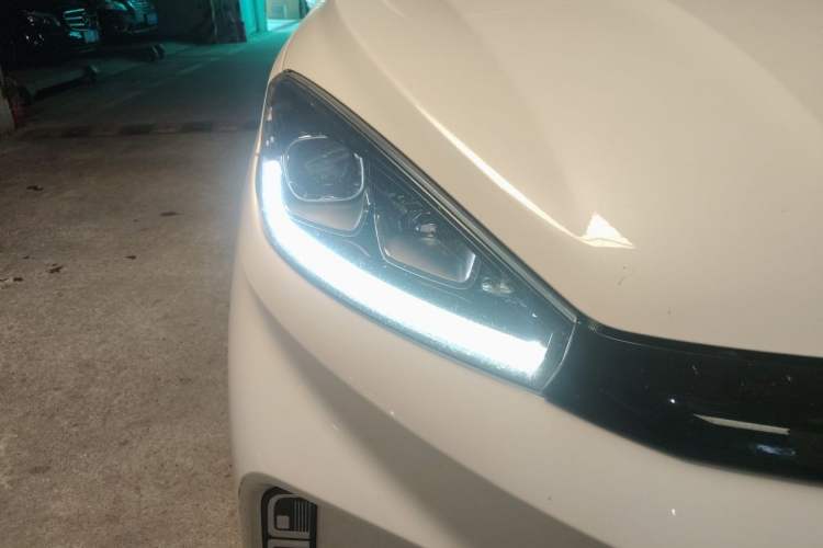 Used WM Motor EX5 2018 EX5 400 Lite Exploration Edition Right Front Headlight
