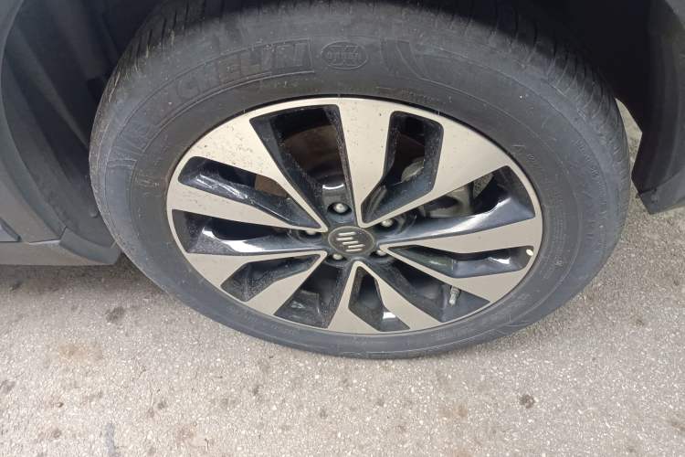 Used WM Motor EX5 2018 EX5 400 Extra Innovation Edition Right Front Wheel Hub