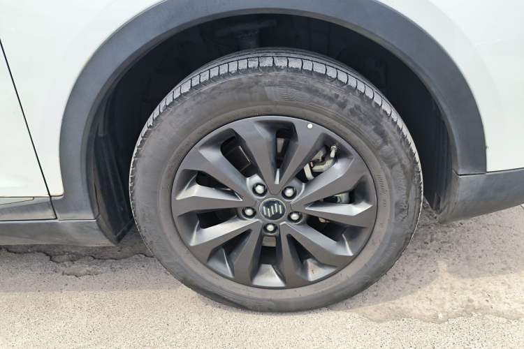 Used WM Motor EX5 2018 EX5 400 Lite Exploration Edition Right Front Wheel Hub