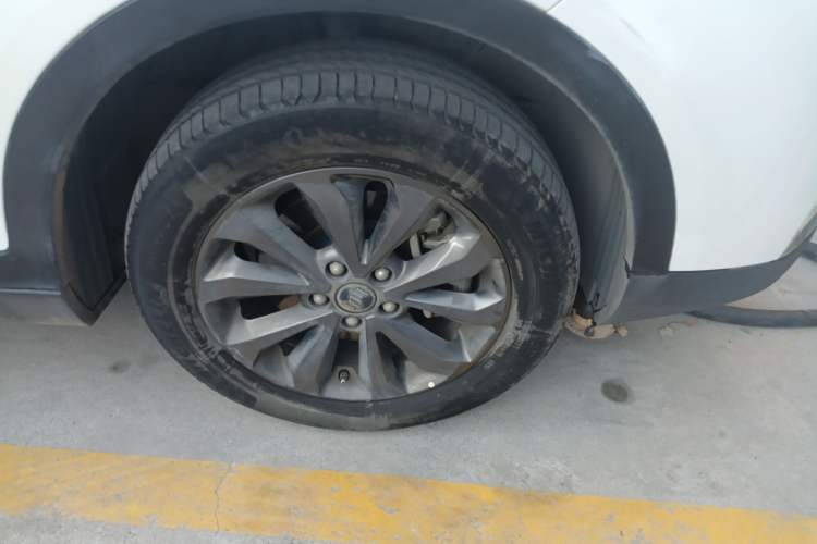 Used WM Motor EX5 2018 EX5 400 Lite Exploration Edition Right Front Wheel Hub