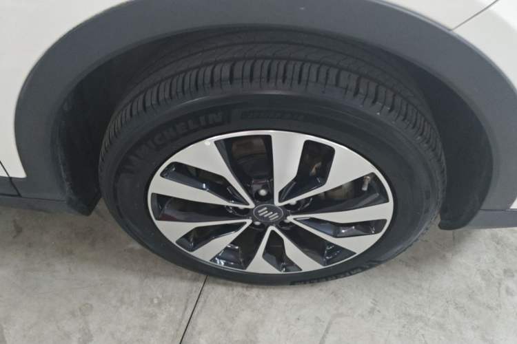 Used WM Motor EX5 2018 EX5 400 Extra Innovation Edition Right Front Wheel Hub
