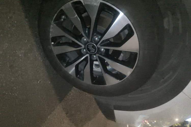 Used WM Motor EX5 2018 EX5 400 Lite Exploration Edition Right Front Wheel Hub