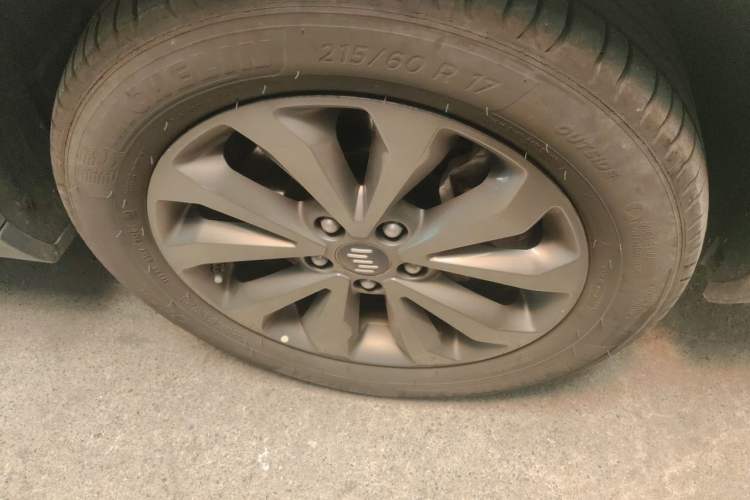 Used WM Motor EX5 2018 EX5 400 Lite Exploration Edition Right Front Wheel Hub