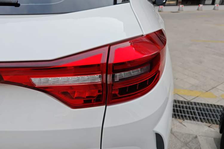 Used WM Motor EX5 2018 EX5 400 Lite Exploration Edition Right Rear Taillight