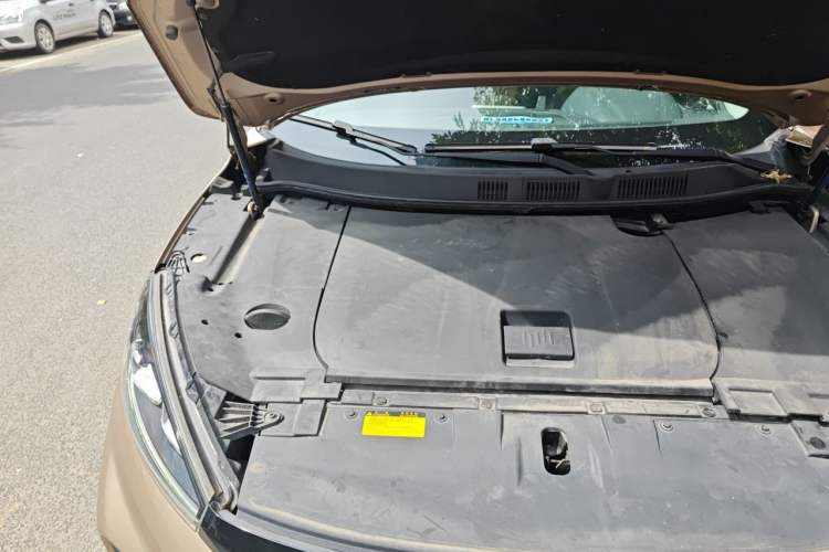 Used WM Motor EX5 2018 EX5 400 Lite Exploration Edition Engine Bay Right