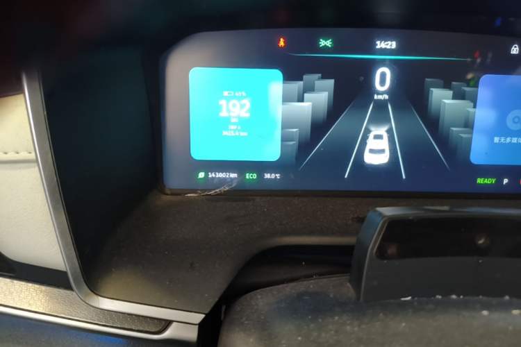 Used WM Motor EX5 2018 EX5 400 Extra Innovation Edition Odometer Close Up