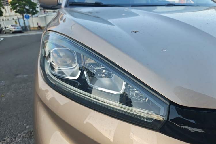 Used WM Motor EX5 2018 EX5 400 Lite Exploration Edition Right Front Headlight